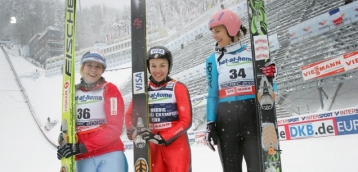 Skokanky na lyžích se mohou těšit na olympiádu.