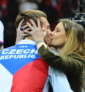 Tomáš Berdych a Ester Sátorová.