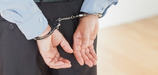 Zadržení jsou podezřelí z násilných trestných činů vůči podnikatelům (ilustrační foto).