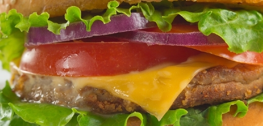 Nejvyšší hamburger světa stvořili ve Velké Británii (ilustrační foto).