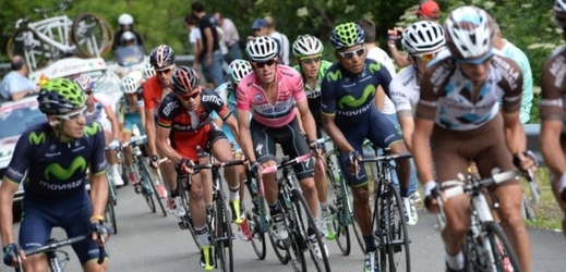 Královskou etapu Gira vyhrál Kolumbijec Nairo Quintana.