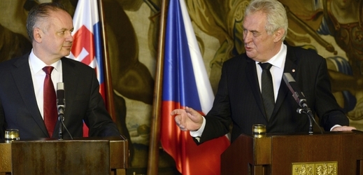 Slovenský prezident Andrej Kiska a český prezident Miloš Zeman.