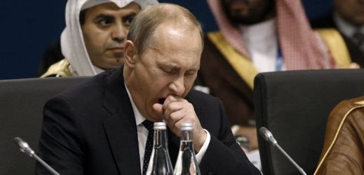 Znuděný Vladimir Putin na summitu G20.