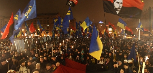 Pochod banderovců v Kyjevě.
