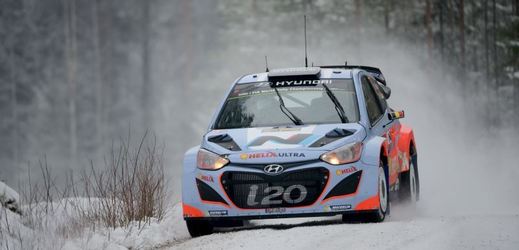 Hyundai s vozy i20 WRC ve Švédsku hodně trénoval.