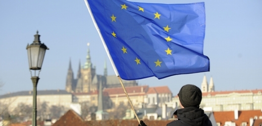 Členství v Evropské unii považuje v současnosti za prospěšné 51 procent Čechů (ilustrační foto). 