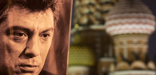 Pomník Borise Němcova.