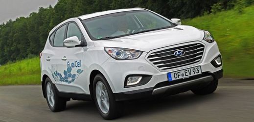 Hyundai ix35 na vodíkový pohon ujede na jednu nádrž více než 600 km.
