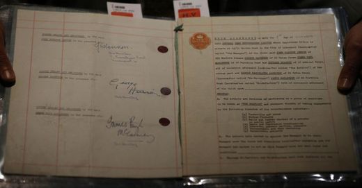 Smlouva skupiny The Beatles z roku 1962.