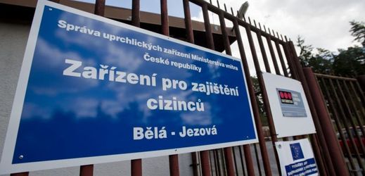 Zařízení pro uprchlíky v Bělé pod Bezdězem na Mladoboleslavsku.