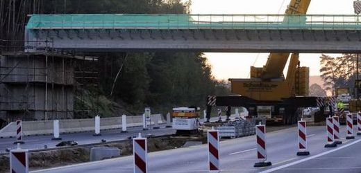 Oprava mostu uzavřela D1.