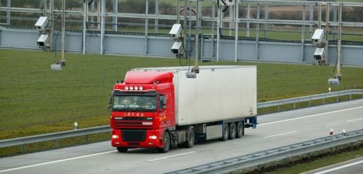 Vyhnout se mýtu bude pro velké náklaďáky v Německu složité (ilustrační foto). 