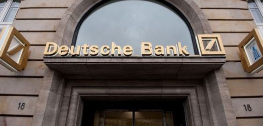 Deutsche Bank se odmítá k případu vyjádřit.