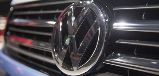 Spor s dodavateli koncern VW vyřešil, ale bude ho stát miliardy.