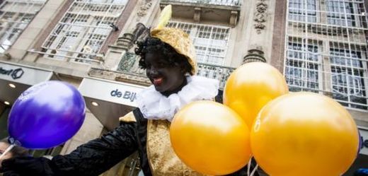 Černý Petr (Zwarte Piet), dávná tradice.