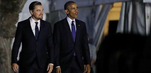 Herec Leonardo DiCaprio s americkým prezidentem Barackem Obamou.