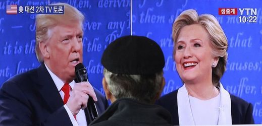 Debatu Trumpa a Clintonové bylo možné sledovat na kanále korejské televize (ilustrační foto).