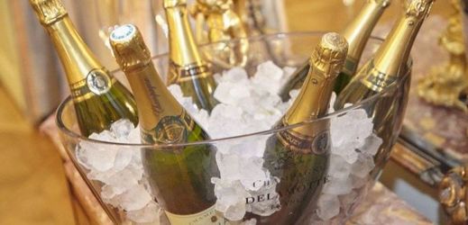 Festival nabídne přehlídku šampaňského vína, degustace i bankety.