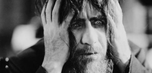 Herec Gregori Chmara jako Rasputin