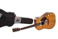 Do aukce jde kytara, s níž nahrál Cobain slavný akustický koncert.