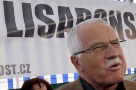 Václav Klaus si politiky vodí jako v Evropě, napsal Die Welt