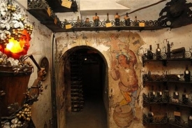 Sklepení pod restaurací La Tour d'Argent ukrývalo tekuté poklady.