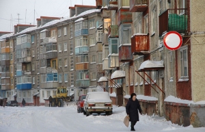 Chátrající paneláky ve třetím největším arktickém městě, Vorkutě.