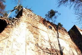 Ruiny Windischgrätzova zámku.
