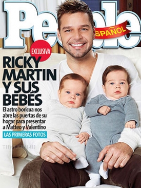 Zpěvák Ricky Martin a jeho dvojčata Valentino a Matteo.