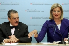 Karel Schwarzenberg a Ursula Plassniková