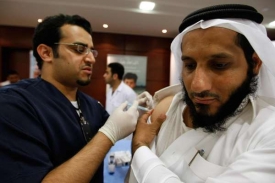 Očkování proti prasečí chřipce v Rijádu.