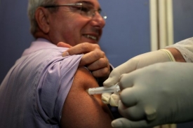 Vakcína proti prasečí chřipce v Kanadě vyvolává alergické reakce.