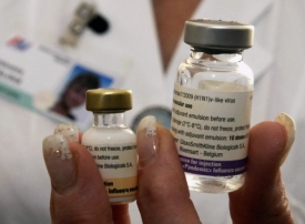 V identifikačních číslech vakcín na záchrance jsou údajně neshody.