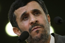 Ahmadínežád: Írán chce obohacovat uran na 20 procent.