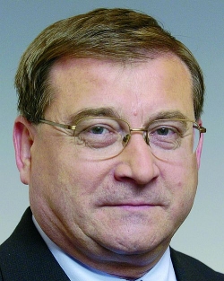 Komunistický senátor Vlastimil Balín je oddaným příznivcem MDŽ.
