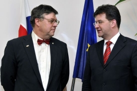 Juraj Chmiel (vlevo) na snímku se slovenským ministrem zahraničí.