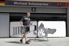 Garáž v Bahrajnu připravená pro Michaela Schumachera.