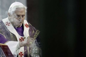 Papež týdny ke zneužívání dětí v církvi mlčel.