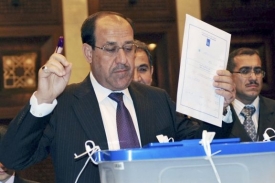 Irácký premiér Málikí žádá přepočítání volebních hlasů.