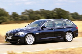 BMW 5 Touring bude zpočátku k dispozici se čtyřmi motory.