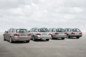 BMW 5 Touring se objevuje již ve čtvrté generaci.