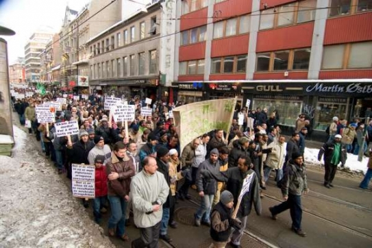 Demonstrace muslimů v Norsku.