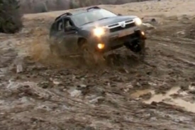 Dacia Duster se vedavá do trochu těžšího terénu.
