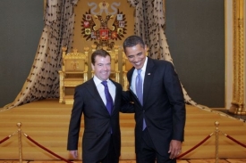Prezidenti Ruska Dmitrij Medveděv a USA Barack Obama.