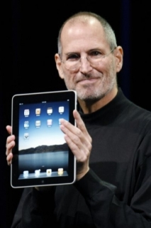 iPad v lednu představil osobně šéf Applu Steve Jobs.
