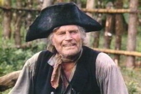 Ve filmu z roku 1990 si Dlouhého Johna Silvera zahrál Charlton Heston.