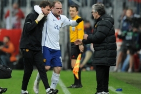 Wayne Rooney nedohrál úvodní duel v Mnichově.