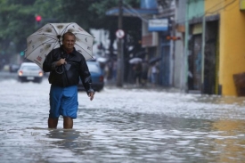 V Riu spadlo za posledních 24 hodin 30 centimetrů vody.