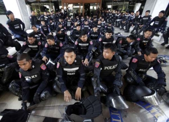 Policisté většinou proti demonstrantům nezasahují silou.