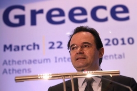 Řecký ministr financí obhospodařuje podpůrný fond.